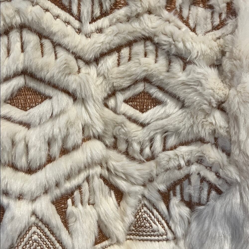 Free People Women's Embroidered Cascade Fur Jacket in White Size Large - Picture 9 of 10